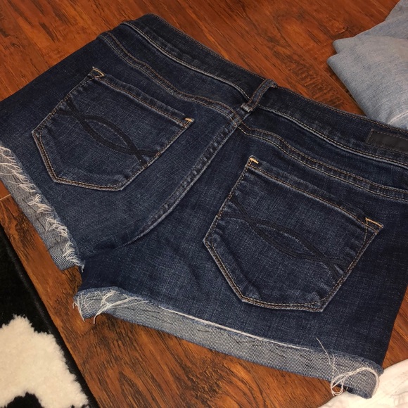 A&f size 2 bundle three short one jean - Picture 6 of 7